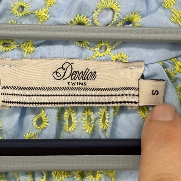 Devotion Twins Amorgos Women's Blue & Yellow Eyelet Embroidered‎ Dress - Small - Picture 4 of 7